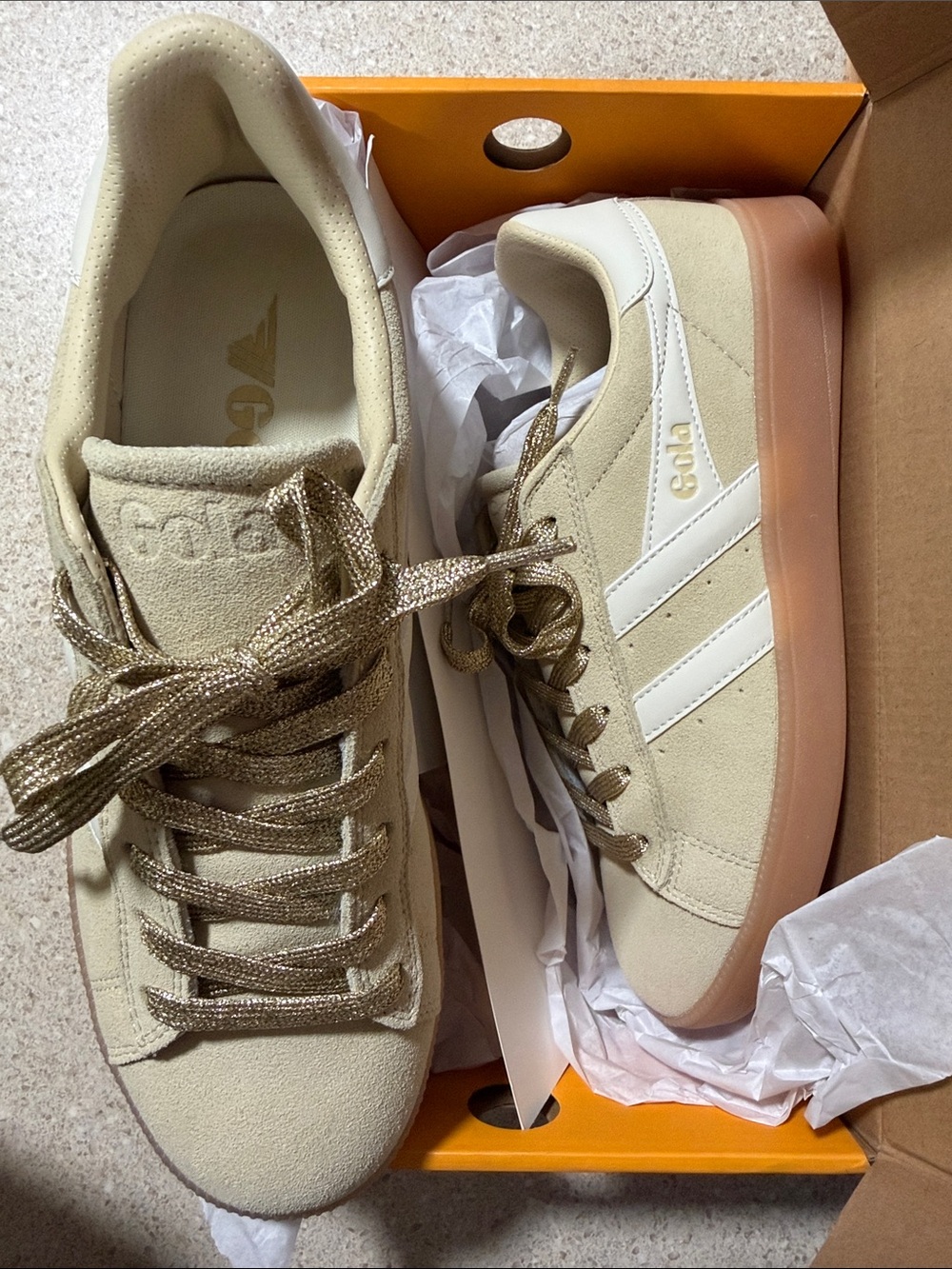 Gola Aztec Shoes - Picture 2 of 5